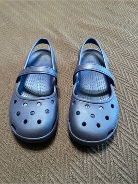 Ladies Blue Mary Jane Style Crocs with Heel Strap